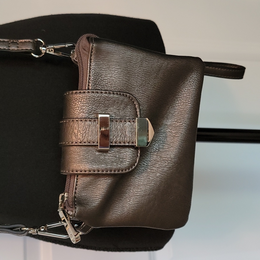 Crossbody Bag - Picture 2 of 4
